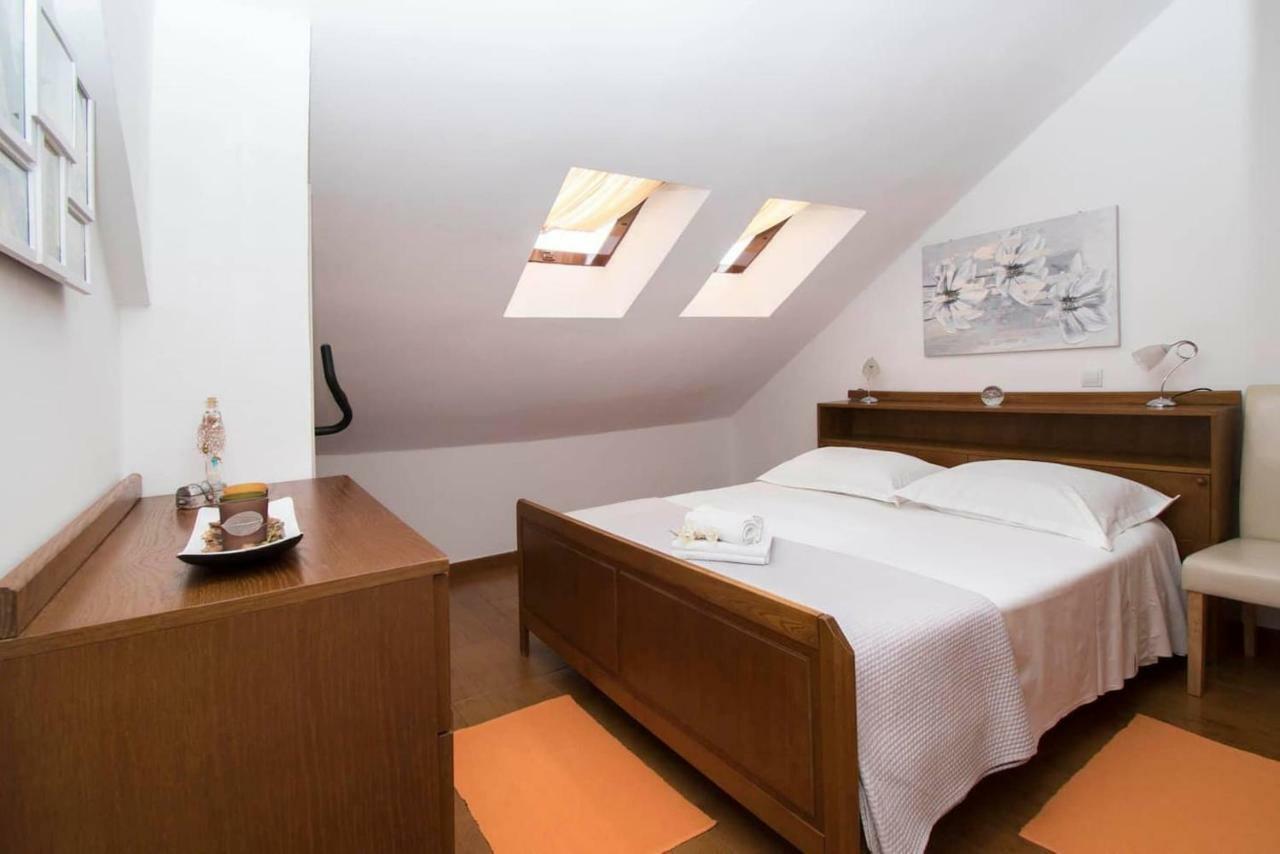 마카르스카 Apartman Miletic 아파트 외부 사진